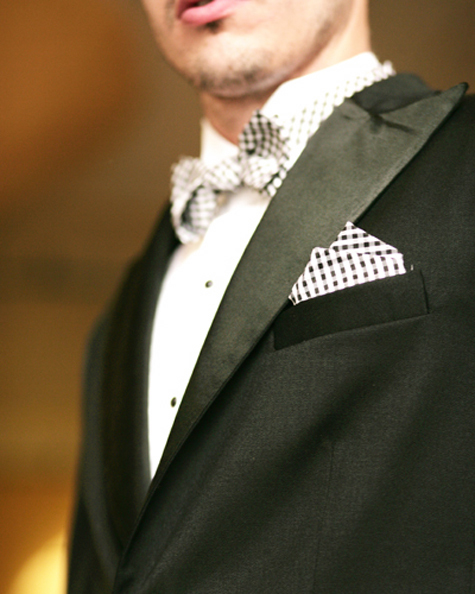 5_closeupneck_large