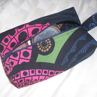 Boxy_make_up_bag_listing